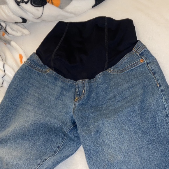 Ingrid & Isabel Maternity Jeans (size 2) - Picture 3 of 9
